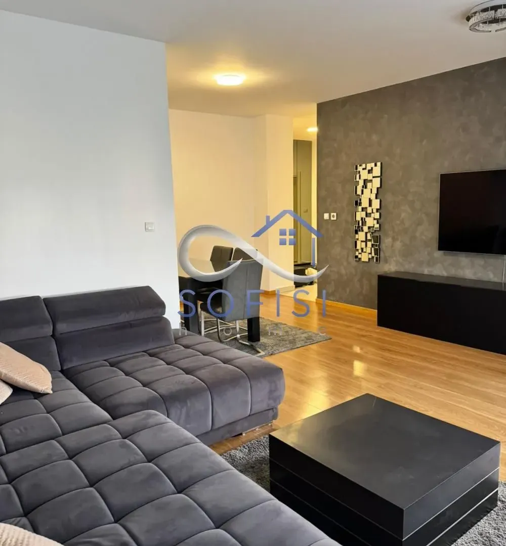 Izdavanje, trosoban stan, 75m², Socijalno, Novi Sad Sve Podlokacije