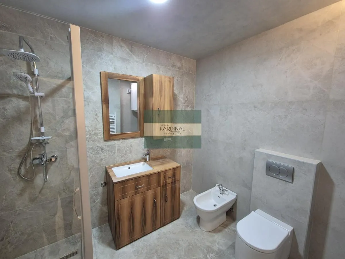 Prodaja, trosoban stan, 77m², Vašarište, Jagodina