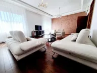 Rent, four bedroom apartment, 135m², Savski Venac, Beograd - image 1