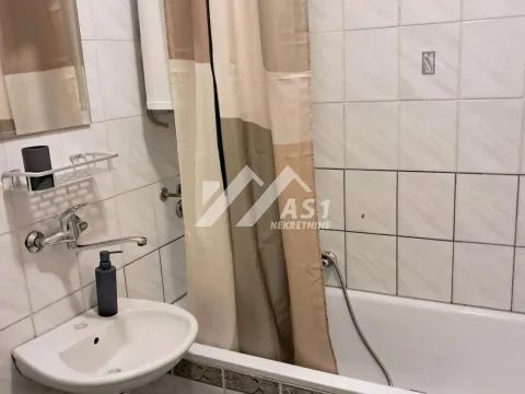 Izdavanje, jednosoban stan, 35m², Socijalno, Novi Sad Sve Podlokacije - image 8