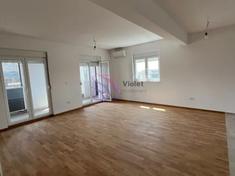 Prodaja, trosoban stan, 104m², Stari Aerodrom, Podgorica - image 10