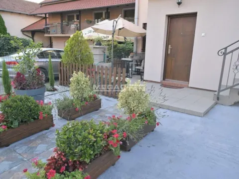 Prodaja, kuća, 167m², Krnjaca, Palilula Sve Podlokacije - image 13