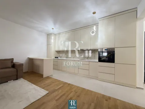 Izdavanje, dvosoban stan, 81m², Stari Aerodrom, Podgorica - image 4