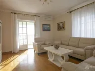 Sale, three bedroom apartment, 90m², Sveti Stefan, Budva - image 13