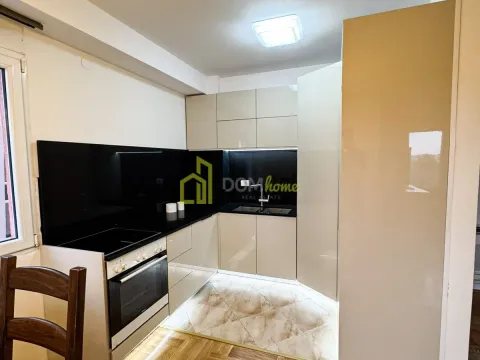 Izdavanje, trosoban stan, 92m², Krivi Most, Podgorica - image 5