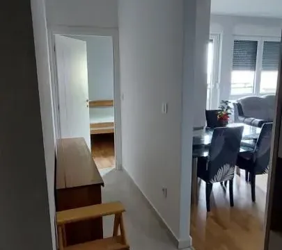 Izdavanje, jednosoban stan, 43m², Novo naselje, Novi Sad - image 9