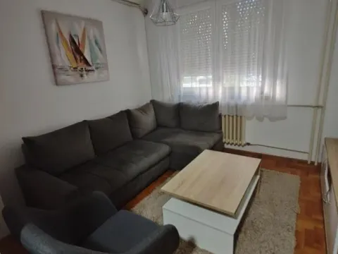 Izdavanje, jednosoban stan, 30m², Grbavica, Novi Sad Sve Podlokacije - image 1