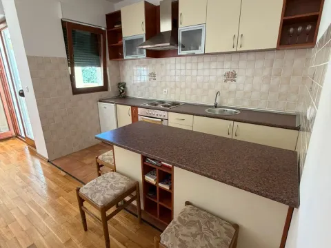 Sale, one bedroom apartment, 48m², Petrovac, Budva - image 9