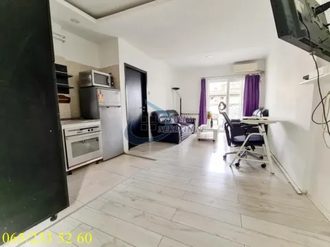 Rent, two bedroom apartment, 42m², Stari Grad, Beograd