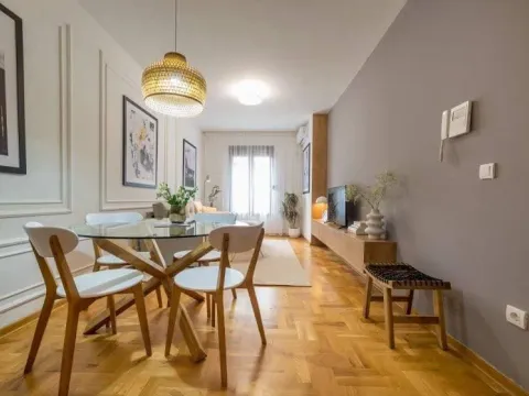 Sale, one bedroom apartment, 42m², Bečići, Budva - image 1