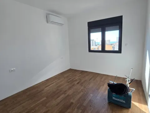 Prodaja, dvosoban stan, 69m², Šušanj, Bar - image 2