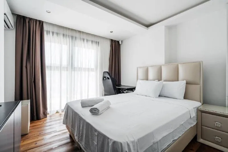 Prodaja, stan, 300m², Boreti, Budva