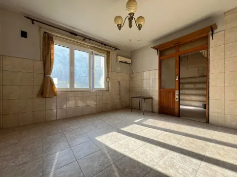 Prodaja, dvosoban stan, 85m², Centar, Podgorica - image 17