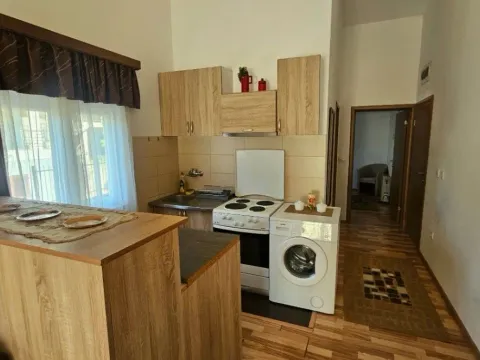 Izdavanje, jednosoban stan, 60m², Podkošljun, Budva - image 5