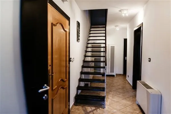 Rent, four bedroom apartment, 190m², Preko Morače, Podgorica