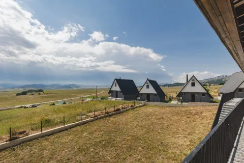 Sale, house, 1283m², Žabljak, Crna Gora - image 3