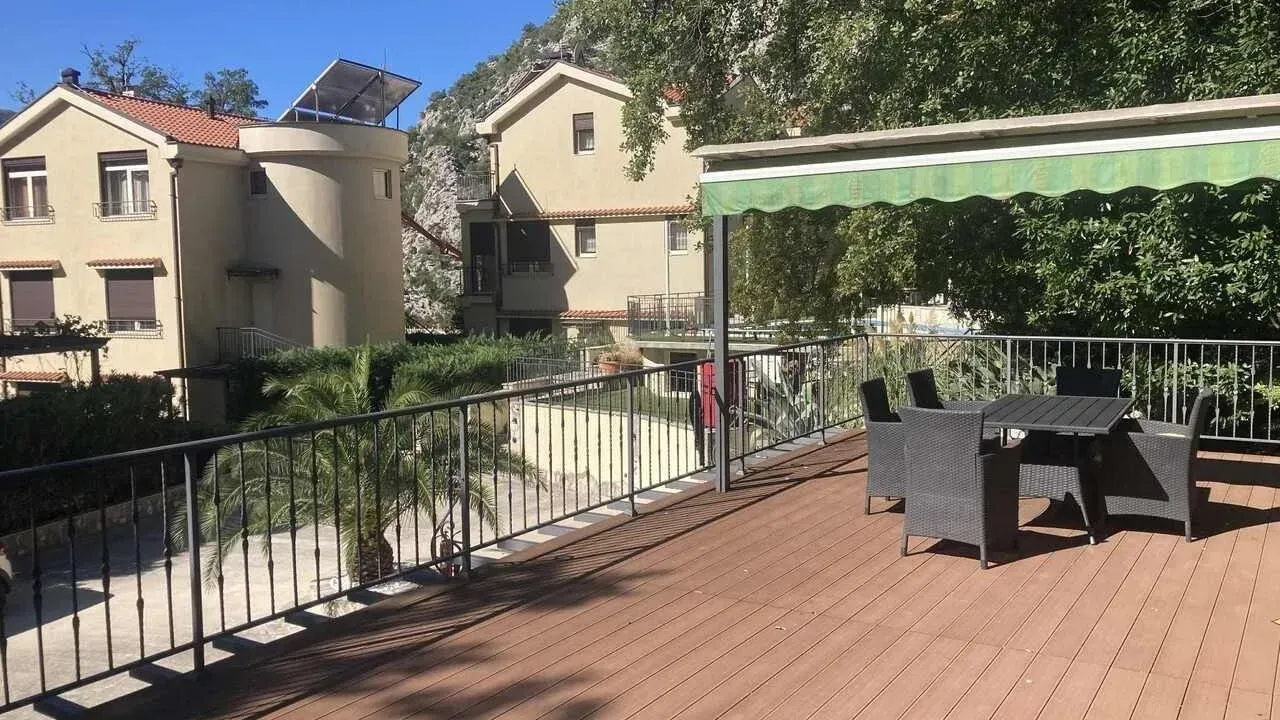 Sale, three bedroom apartment, 101m², Orahovac, Kotor