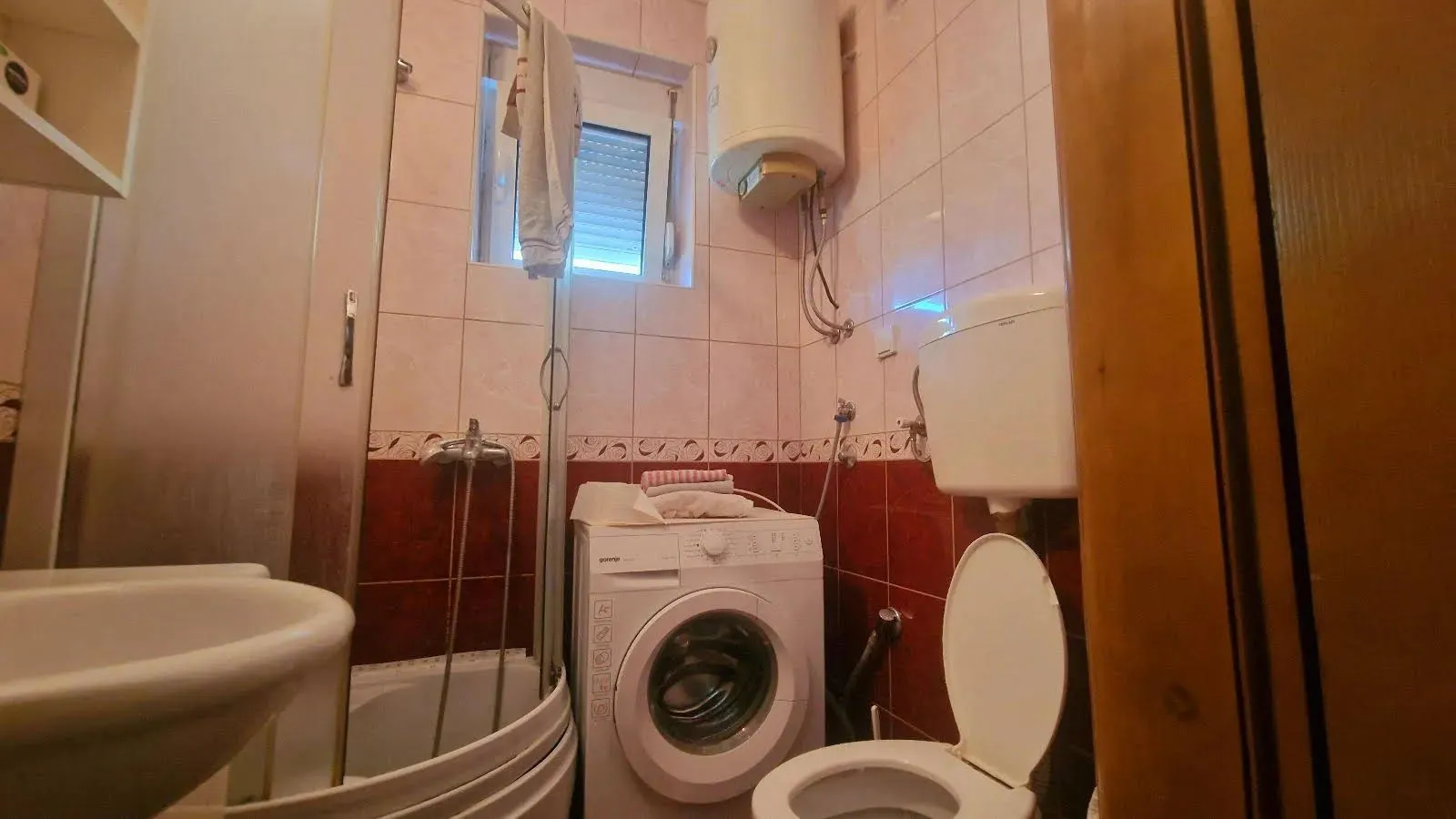 Izdavanje, jednosoban stan, 50m², Preko Morače, Podgorica