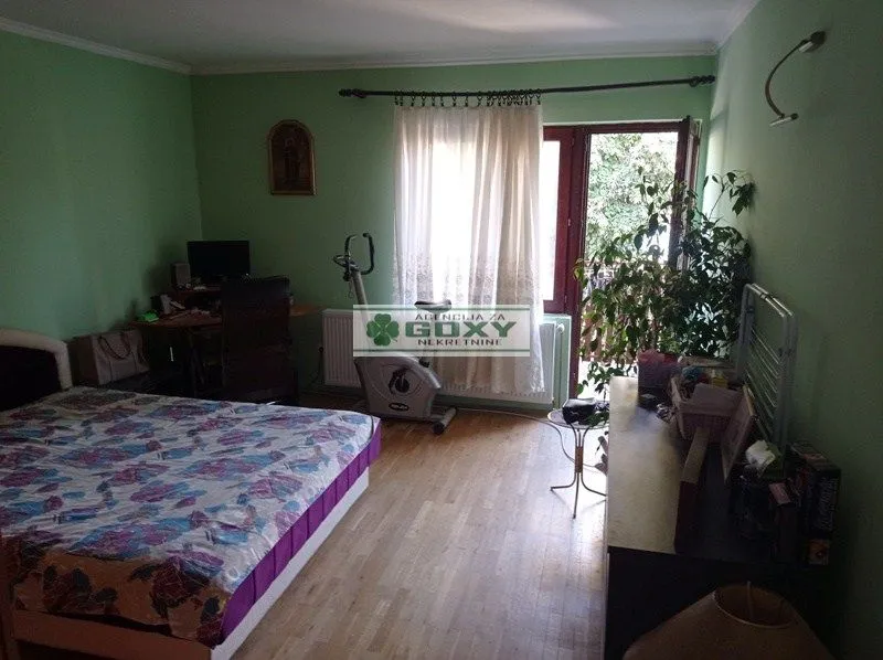 Prodaja, kuća, 245m², Zemun Sve Podlokacije, Beograd
