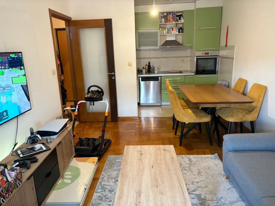 Sale, one bedroom apartment, 44m², Stari Aerodrom, Podgorica