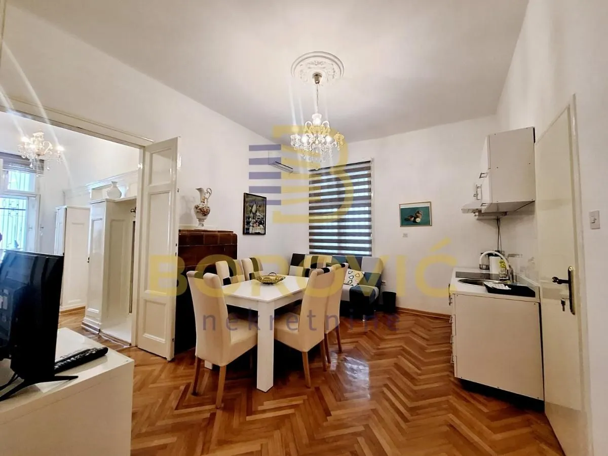 Rent, four bedroom apartment, 101m², Stari Grad, Beograd