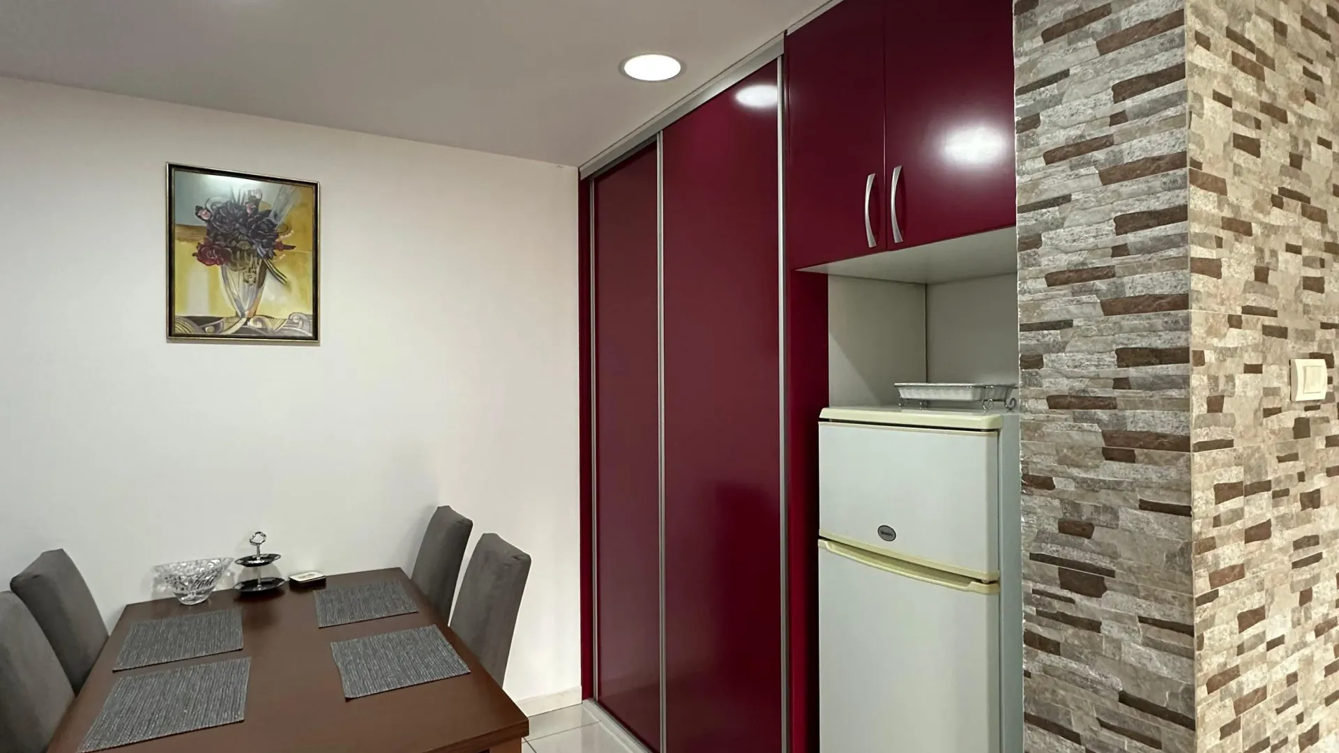 Rent, three bedroom apartment, 70m², Dumidran, Tivat