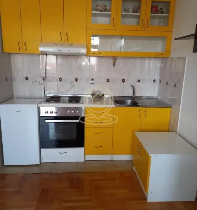 Rent, studio apartment, 28m², Centar, Kragujevac