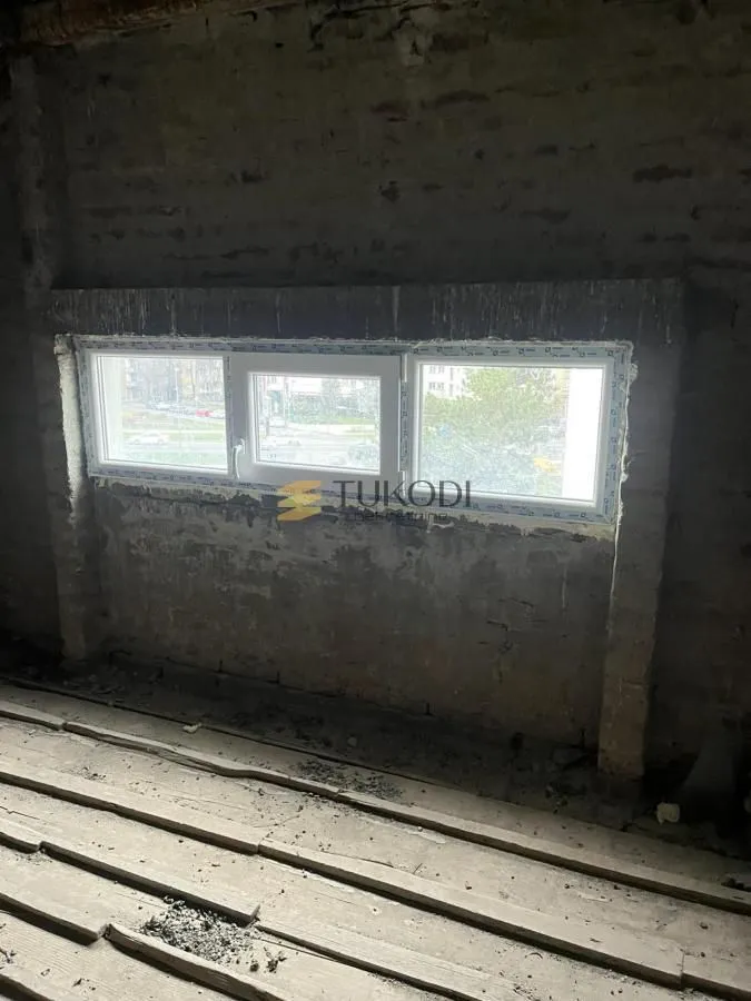Prodaja, trosoban stan, 112m², Centar, Novi Sad