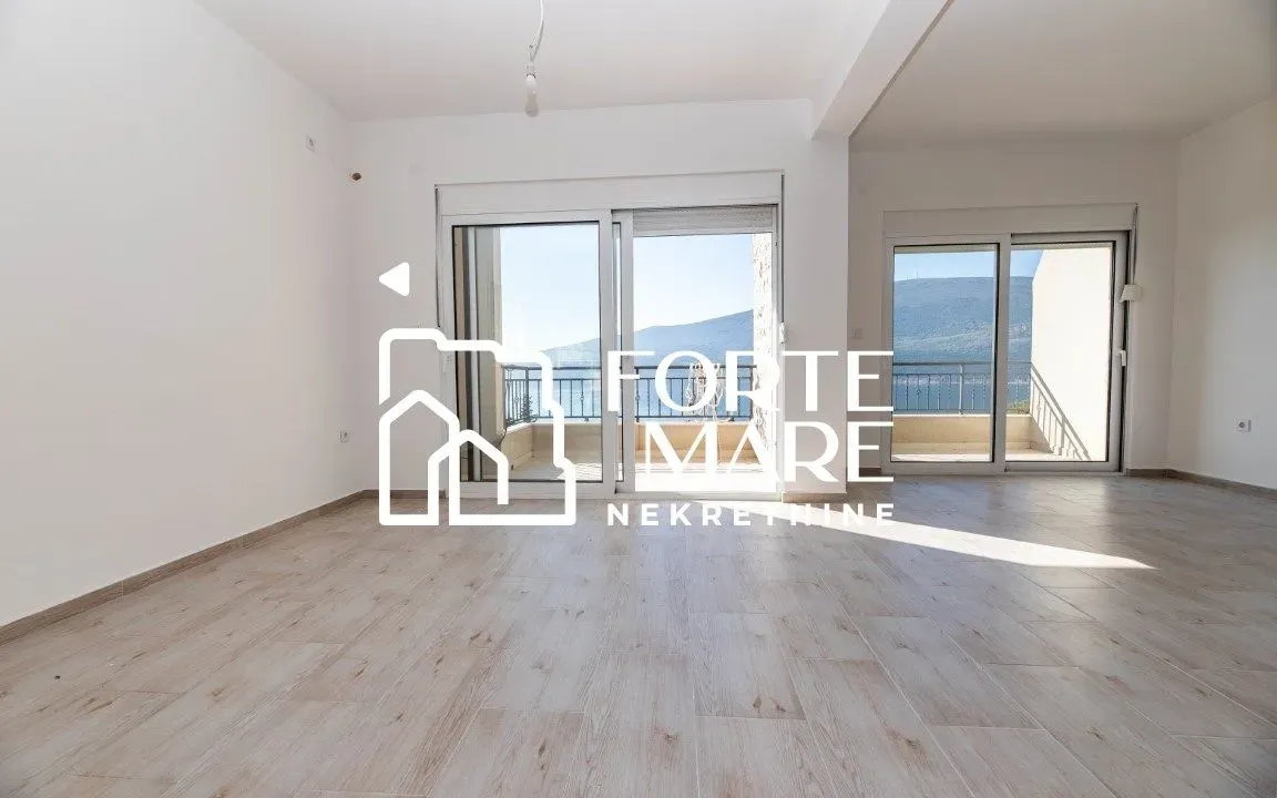 Sale, three bedroom apartment, 66m², Đenovići, Herceg Novi