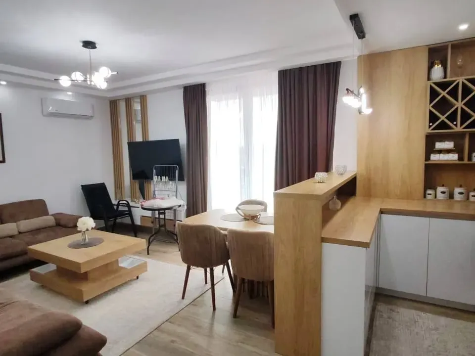 Rent, two bedroom apartment, 60m², Bečići, Budva