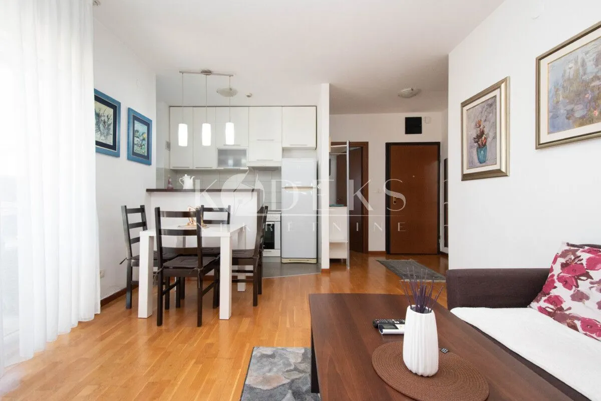 Rent, two bedroom apartment, 63m², City Kvart, Podgorica