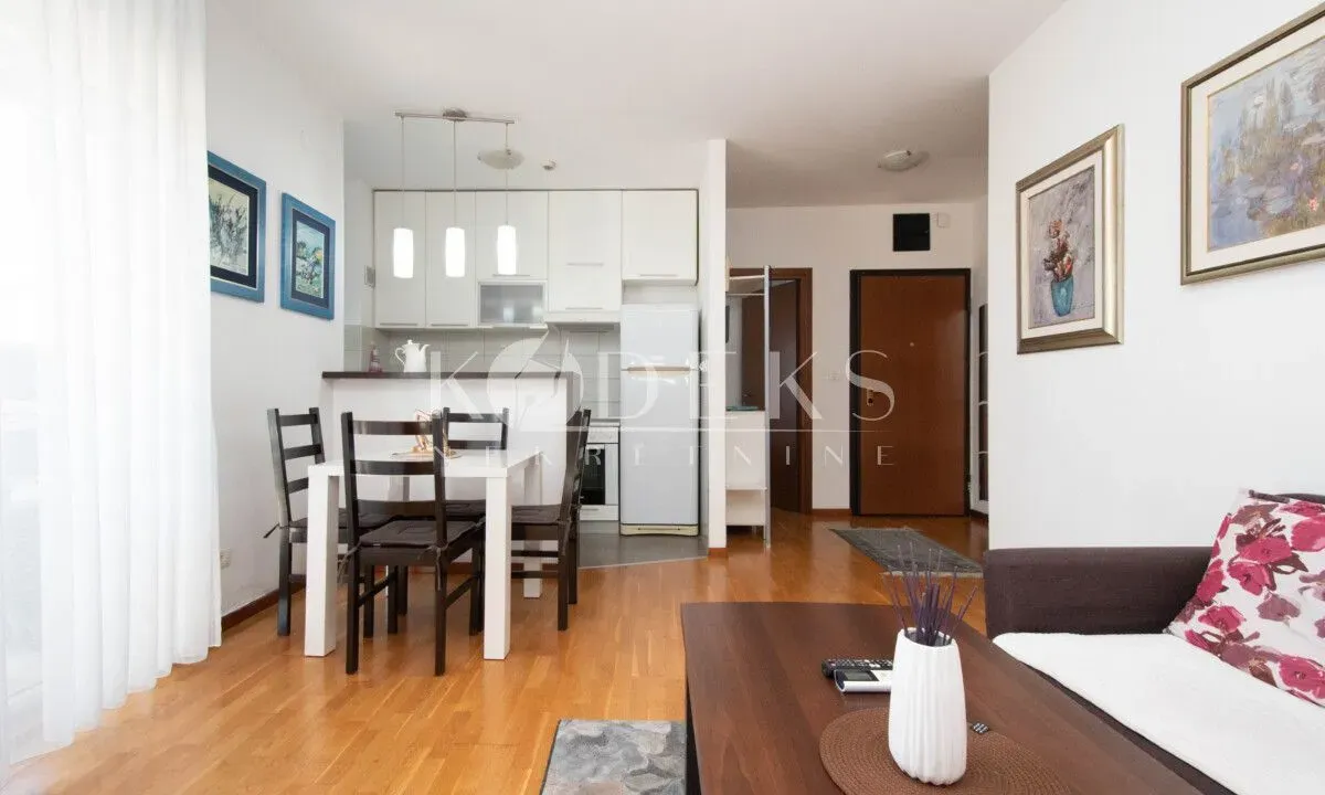 Rent, two bedroom apartment, 63m², City Kvart, Podgorica