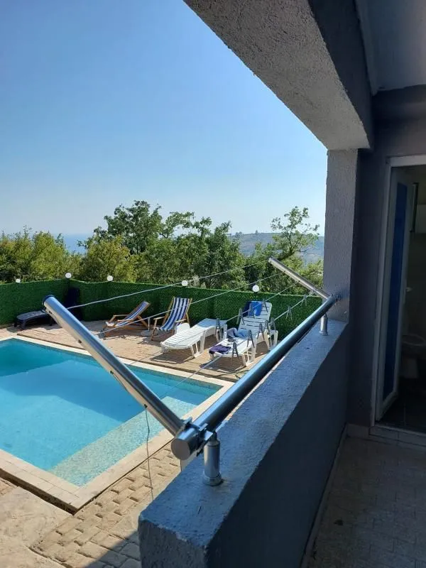 Prodaja, kuća, 220m², Sutomore, Bar