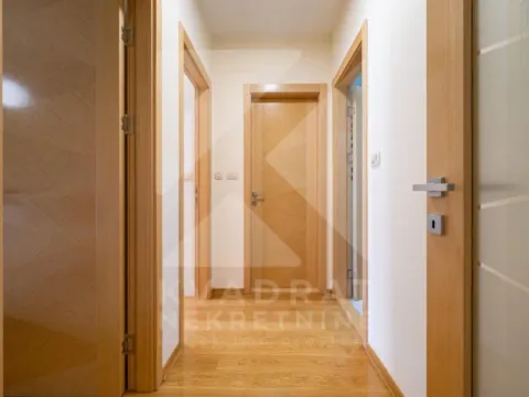 Sale, two bedroom apartment, 71m², Momišići, Podgorica - image 11