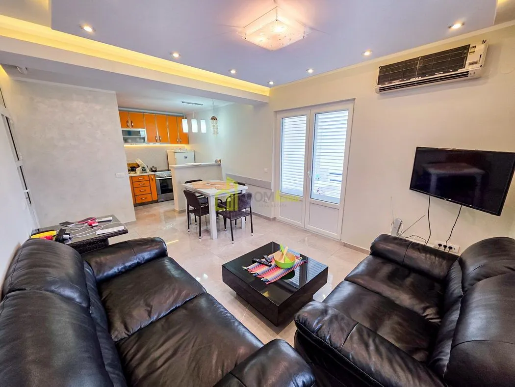 Sale, two bedroom apartment, 59m², Petrovac, Budva