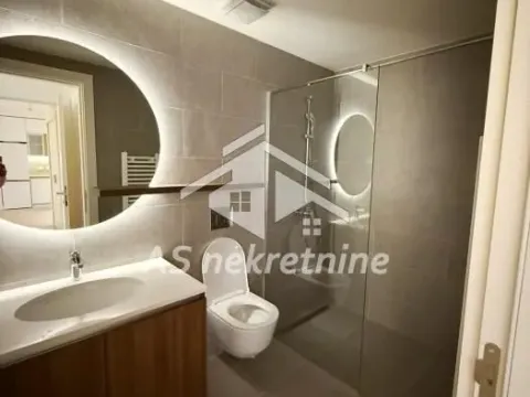 Izdavanje, trosoban stan, 71m², Savski Venac, Beograd - image 11