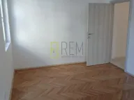 Izdavanje, poslovni prostor, 61m², Centar, Podgorica - image 5