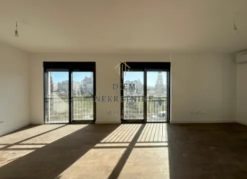 Izdavanje, trosoban stan, 115m², Preko Morače, Podgorica