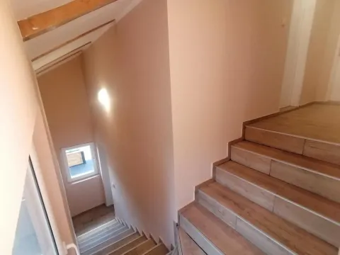 Prodaja, kuća, 92m², Sremska Kamenica, Petrovaradin - image 8