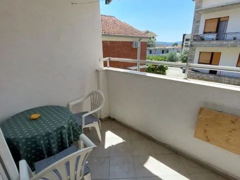 Izdavanje, dvosoban stan, 60m², Tivat, Crna Gora - image 7