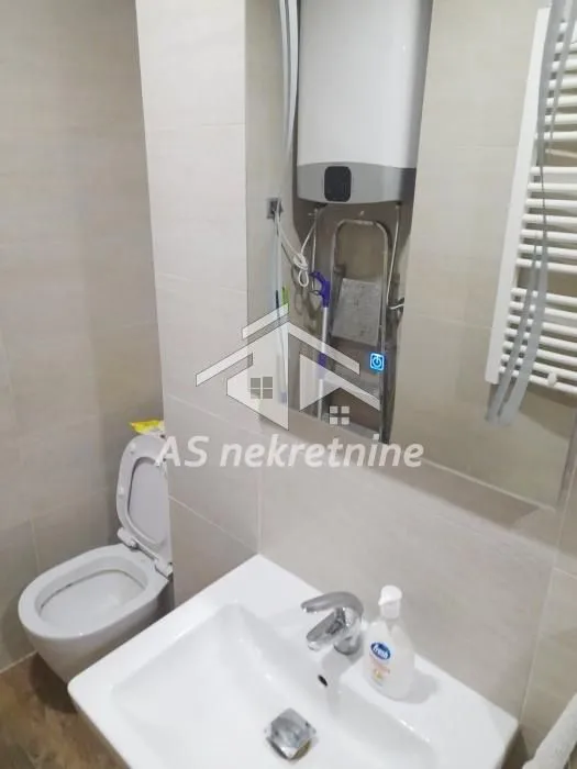 Izdavanje, stan, 160m², Filmski Grad, Beograd