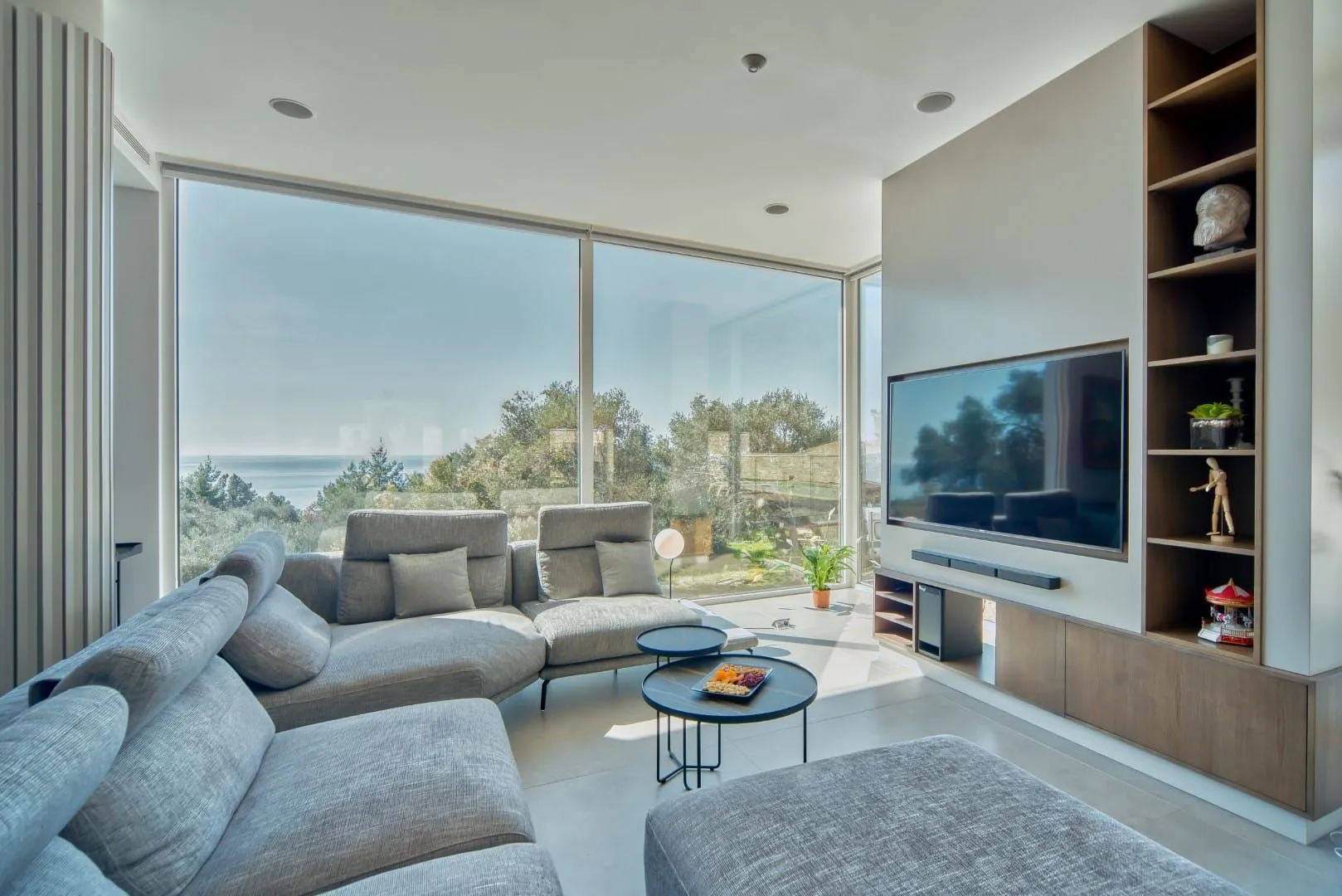 Rent, house, 749m², Crvena Glavica, Budva