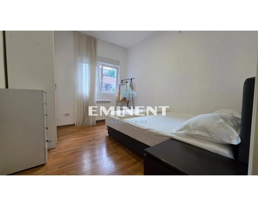 Prodaja, trosoban stan, 74m², Cvetkova Pijaca, Zvezdara Sve Podlokacije