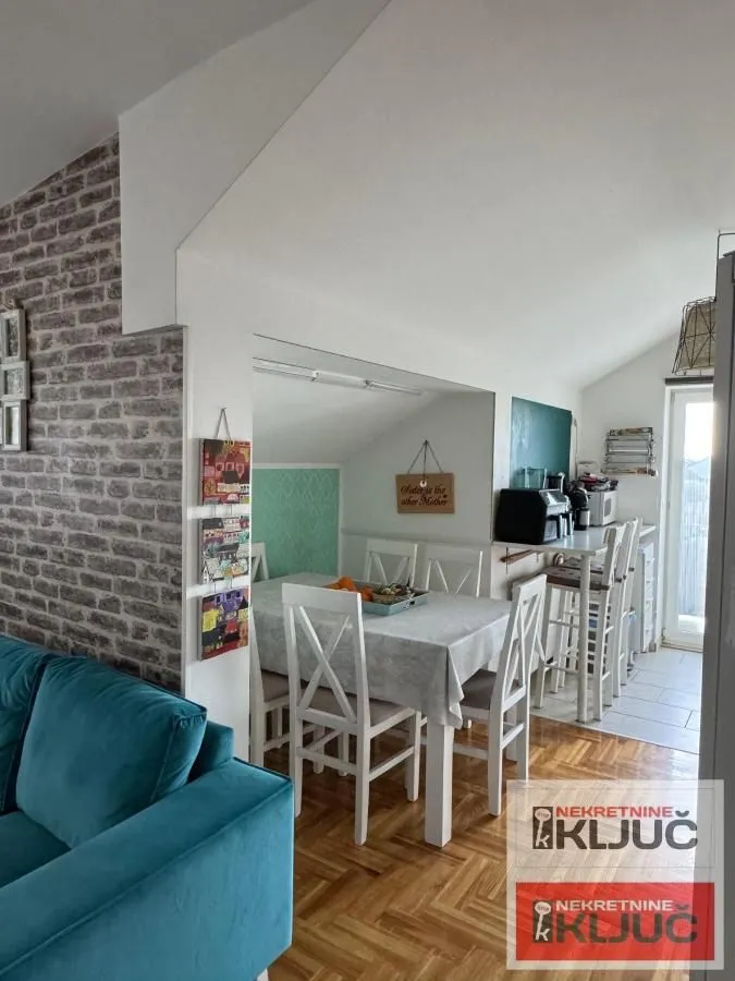 Prodaja, trosoban stan, 69m², Veternik, Novi Sad Sve Podlokacije