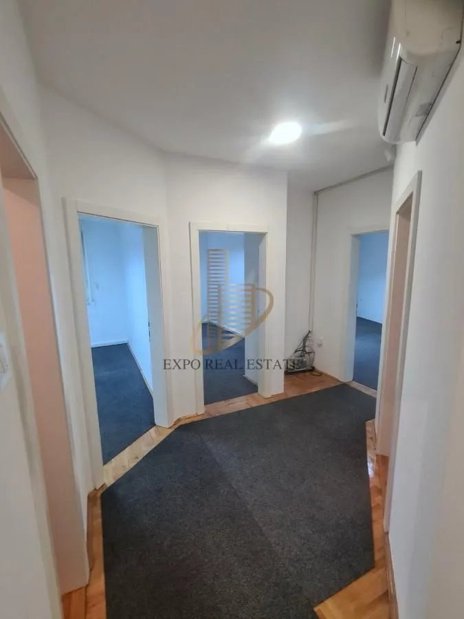 Rent, office space, 62m², Grbavica, Novi Sad Sve Podlokacije