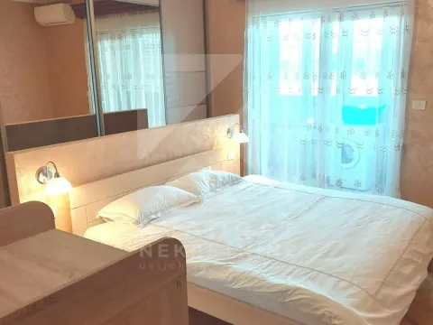 Rent, two bedroom apartment, 88m², City Kvart, Podgorica - image 8