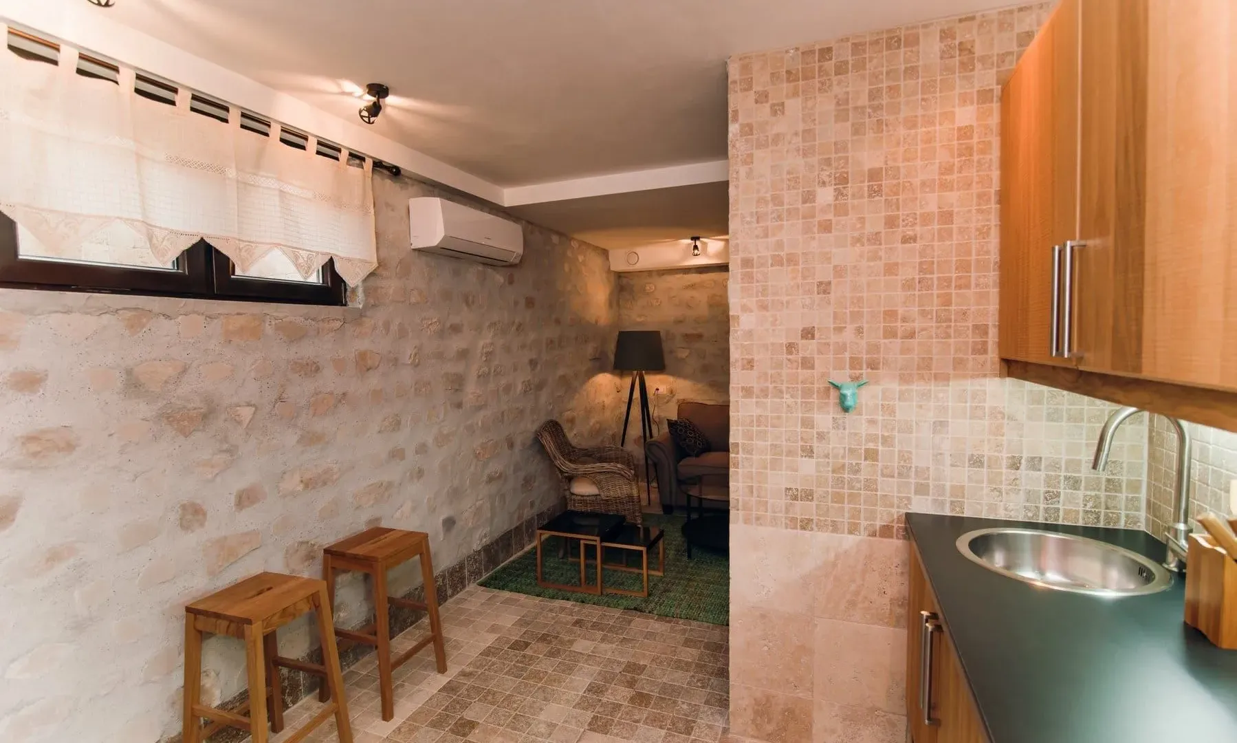 Sale, house, 550m², Reževići, Budva