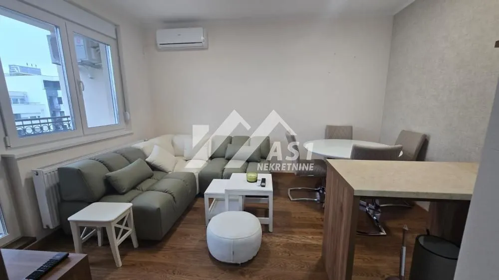 Izdavanje, dvosoban stan, 49m², Telep, Novi Sad Sve Podlokacije