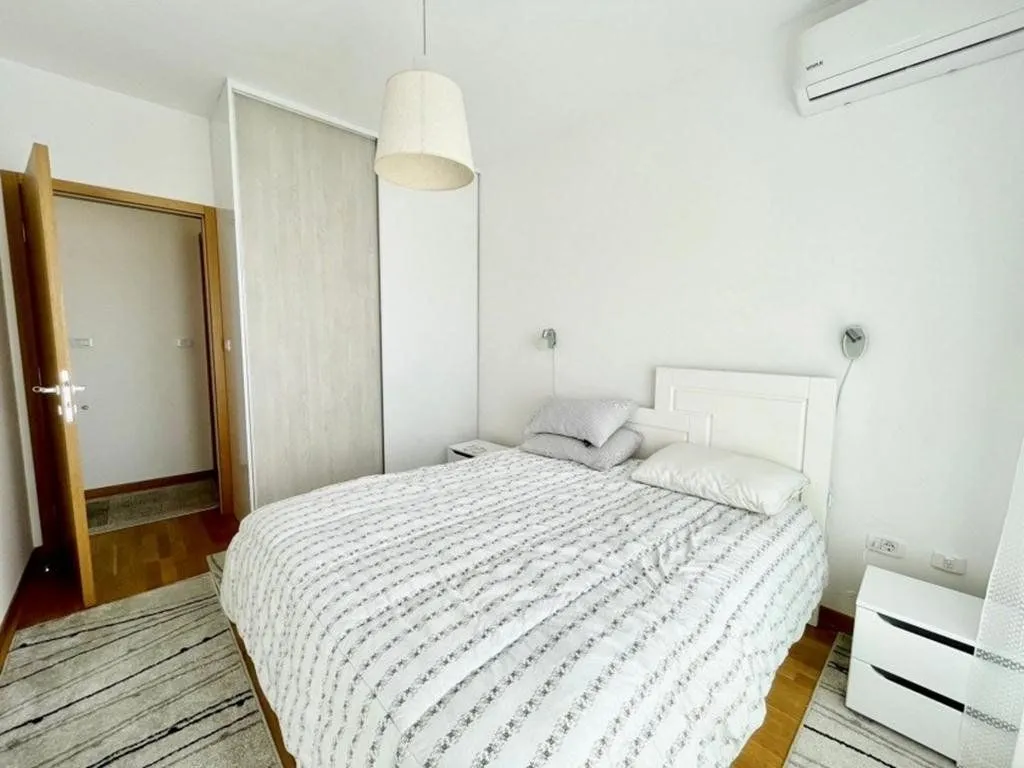 Rent, two bedroom apartment, 75m², City Kvart, Podgorica