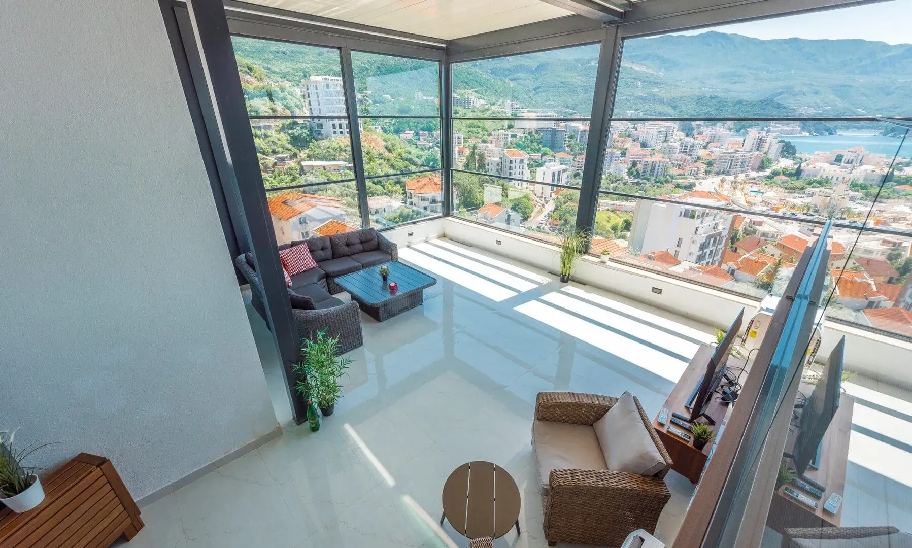 Sale, apartment, 300m², Bečići, Budva